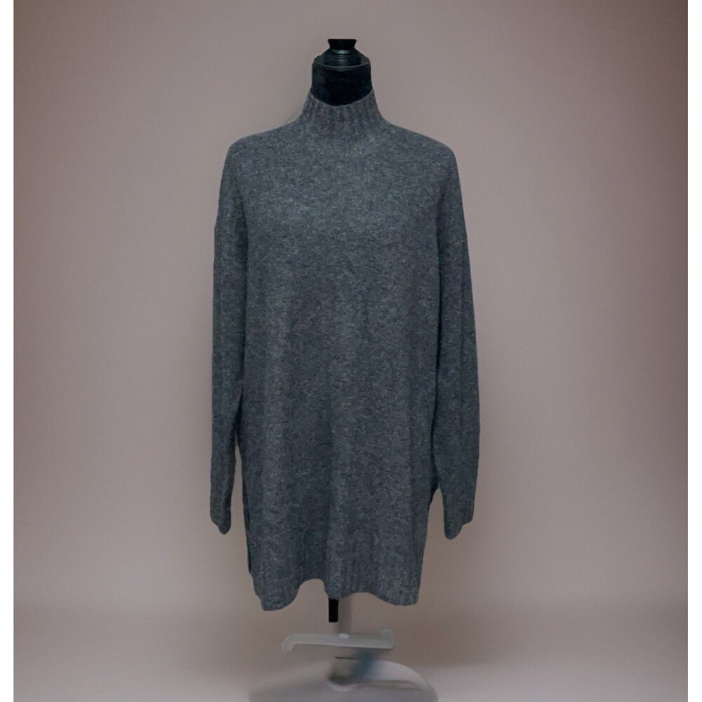 H&M Oversized Women’s Gray Knit Sweater Size M